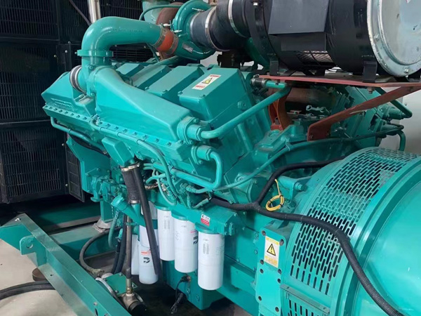 资阳更换100kW柴油发电机组机油时，需要注意哪些事项？