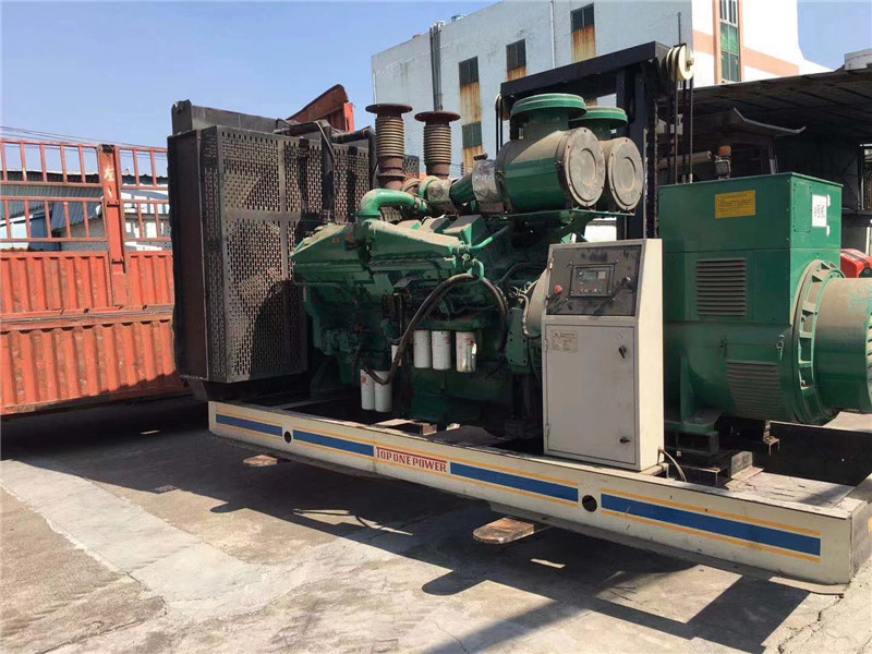 资阳如何判断柴油发电机组的机油温度是否达到了合适的预热温度？